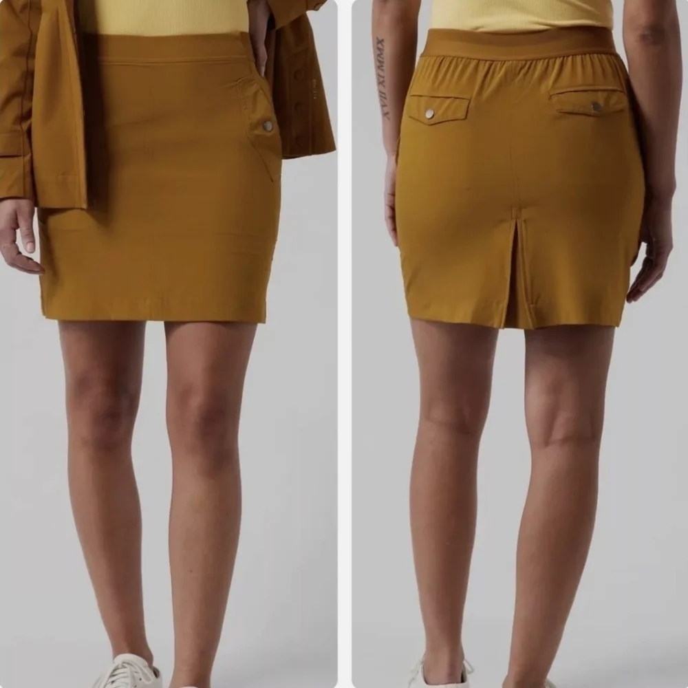Athleta Vienna cargo skort